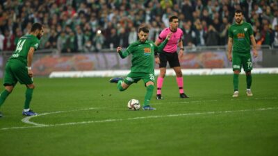 Bursaspor’da transfer tahtası açıldı ama… Geçen sezonu mumla arıyoruz