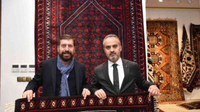 Boyası ağaç ve bitki köklerinden yapılan, yüzde 100 koyun yününden
