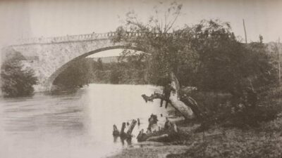 Bursa’nın tarihi köprüsünü kim yaptıracak?