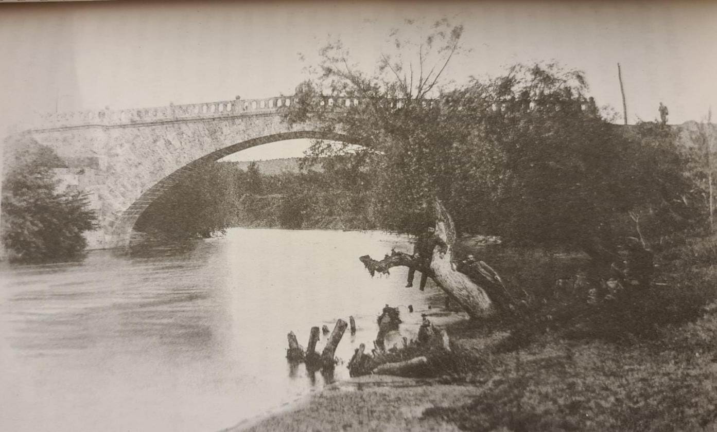 Bursa’nın tarihi köprüsünü kim yaptıracak?