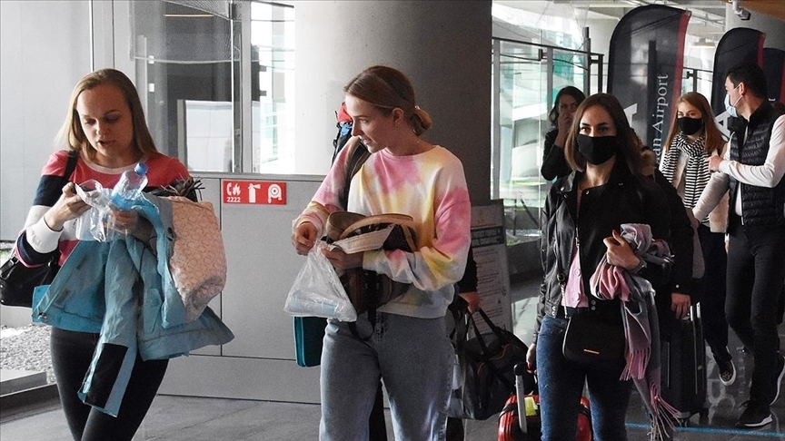 Antalya’ya gelen turist sayısı 9 milyonu geçti