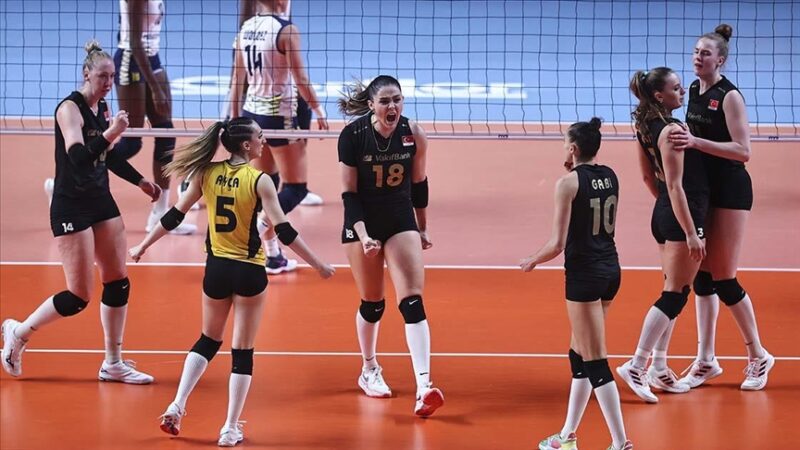 FIVB Kadınlar Dünya Kulüpler Şampiyonası finalinde VakıfBank, Imoco Conegliano'yu 3-2
