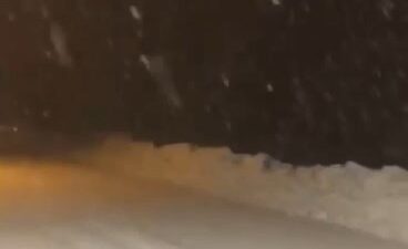 Bursa’da kar yolları kapattı