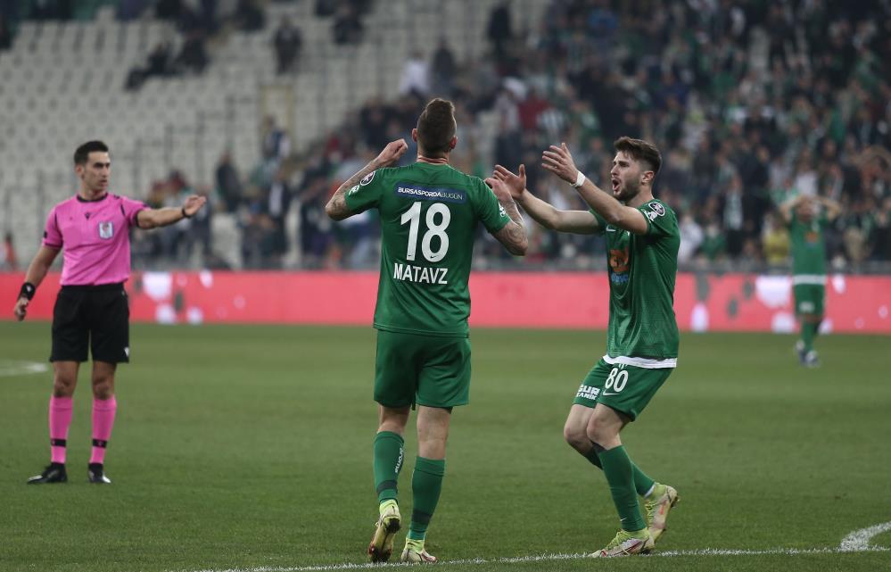 1.Lig’de 16. hafta sona erdi!