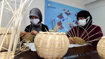 Yıldırımlı kadınlar hem öğreniyor hem üretiyor