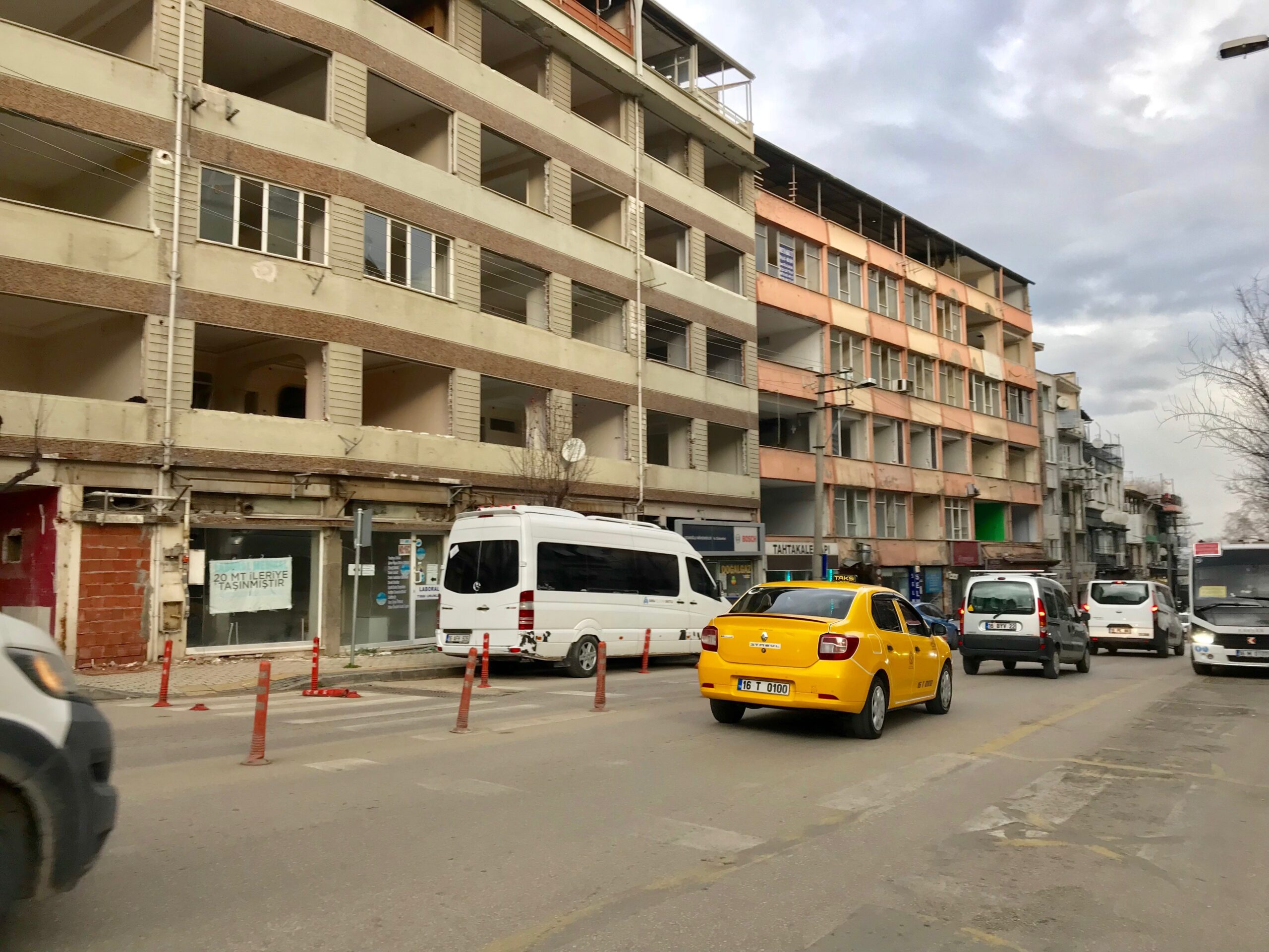 Bursa’nın merkezindeki bu binalar yıkılıyor! Yerine ne yapılacak?