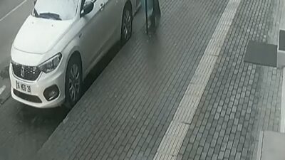 Bursa’da “Yok artık” dedirten görüntü…Çöp kovasını böyle çaldı