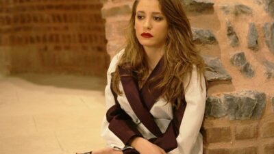 Serenay Sarıkaya’ya saldırı!