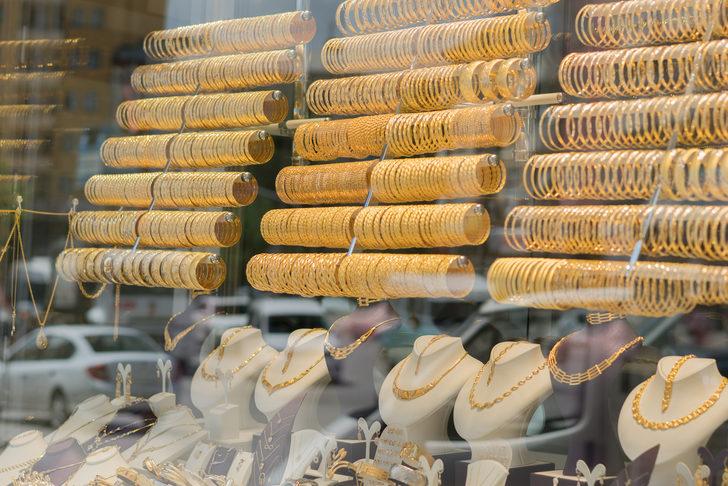 Kuyumculardan altın önerisi! ‘Duraklama olur gibi görünür ama..’