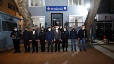 İnegöl’de protokol yeni yıla mesaideki kamu personeli ve esnafla girdi