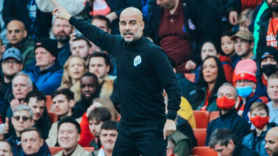 Bursaspor’lu o futbolcu İngiltere’de tribünde görüntülendi