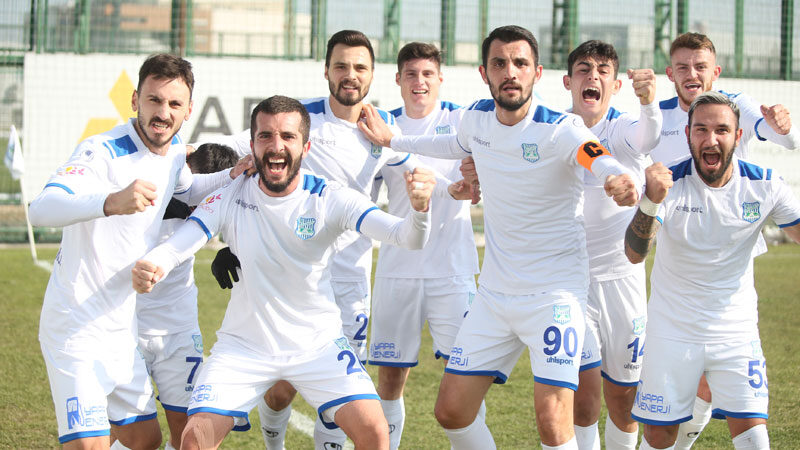 Bursa ekibi tek golle güldü! 5 haftadır kaybetmiyorlar TFF 3.Lig 1.Grup'ta play-off mücadelesi veren Bursa Yıldırımspor, 20. hafta