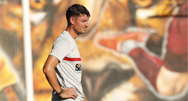 Albert Riera, Florya’ya döndü Albert Riera, Florya’ya döndü