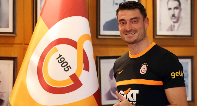 Riera yeniden Galatasaray’da Riera yeniden Galatasaray’da