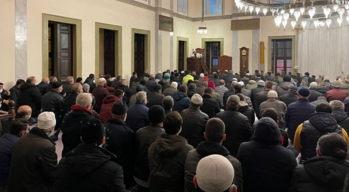 Ulu Cami’de yeni yılın ilk namazı kılındı
