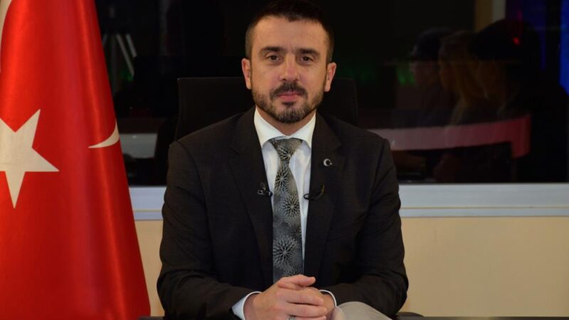 Kestel Belediye Başkanı Önder Tanır: ‘CHP İlçe Başkanı görevden alınmalı’ Bursa’nın Kestel İlçesinde Belediye tarafından doğal sit alanında yer aldığı