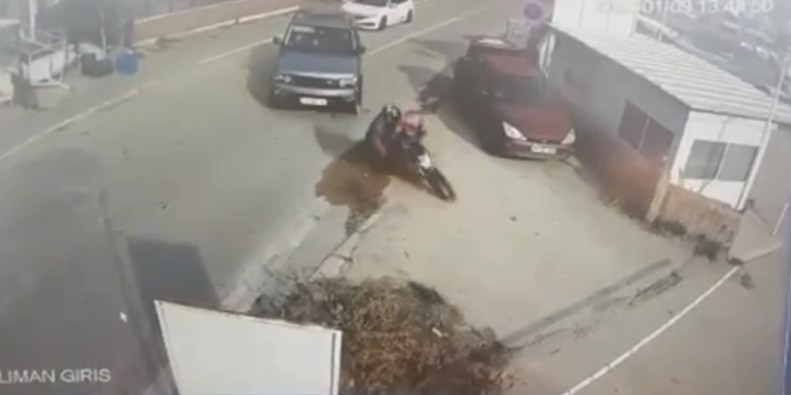 Bursa’da feci kaza kamerada Bursa’da feci kaza kamerada