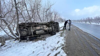 Bursa’da feci kaza! Burnu bile kanamadı