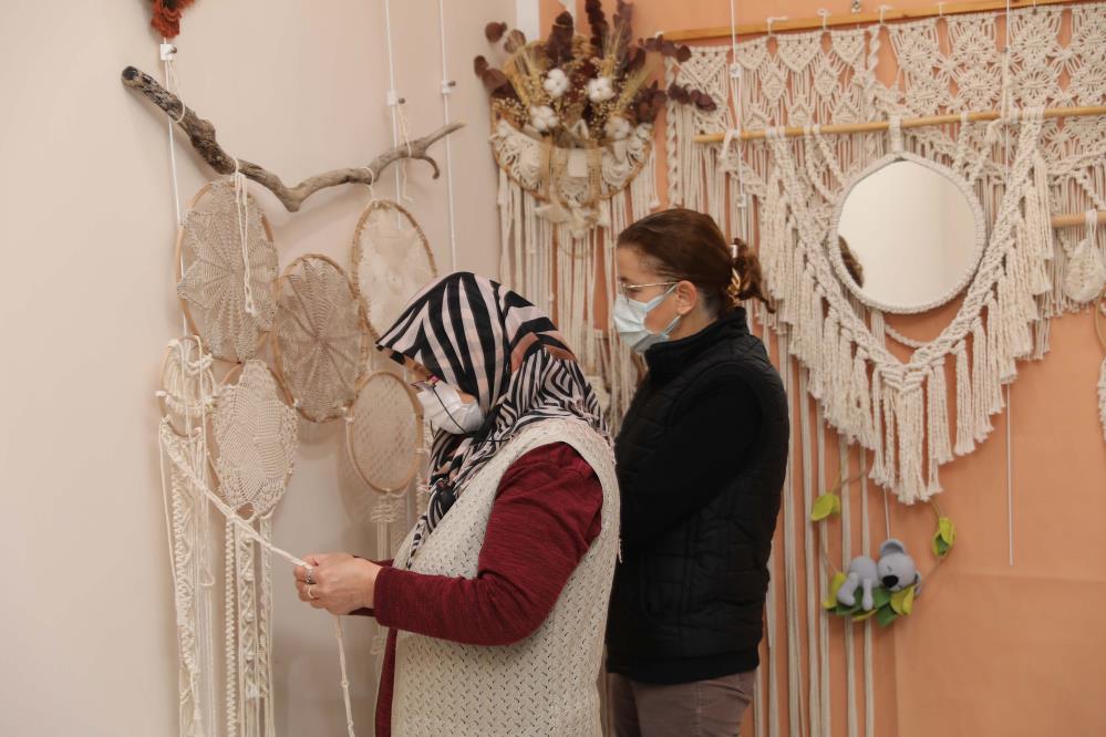 Mudanya Belediyesi hobi ve sanat atölyelerinde yeni dönem başladı 1 AW521251 01