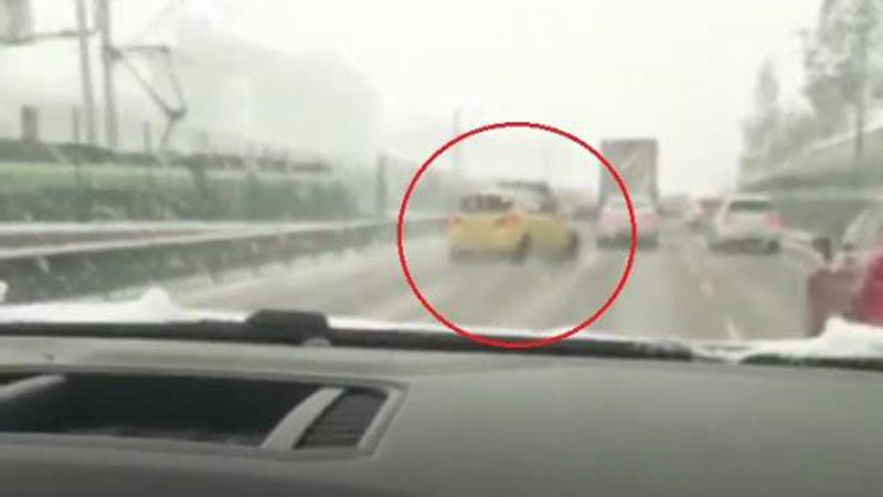 Bursa’da yollar buz pistine döndü