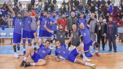 TVF Erkek Voleybol 2. Lig Grubunda mücadele eden Karacabey Belediyespor