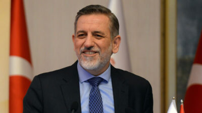 ‘2022’de Türkiye ekonomisinin çıkış noktası ihracat olacak’