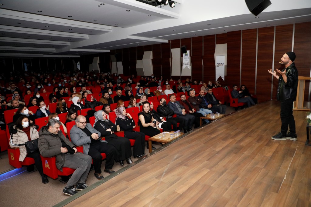 Aşkım Kapışmak “Motivasyon Ve Sağlıklı İlişkileri” İnegöl’de anlattı