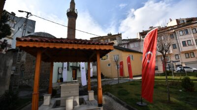 Osmangazi’de camiler güzelleşiyor, mahalleler nefes alıyor