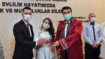 Osmangazi’de 6 bin 556 çift mutluluğa ‘evet’ dedi
