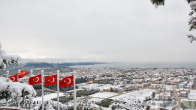 Bursa’dan kartpostallık görüntüler! Tarihi alanlar karla kaplandı