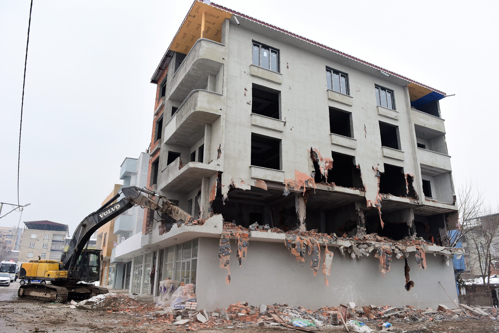 Yıldırım’da kaçak yapıya geçit yok