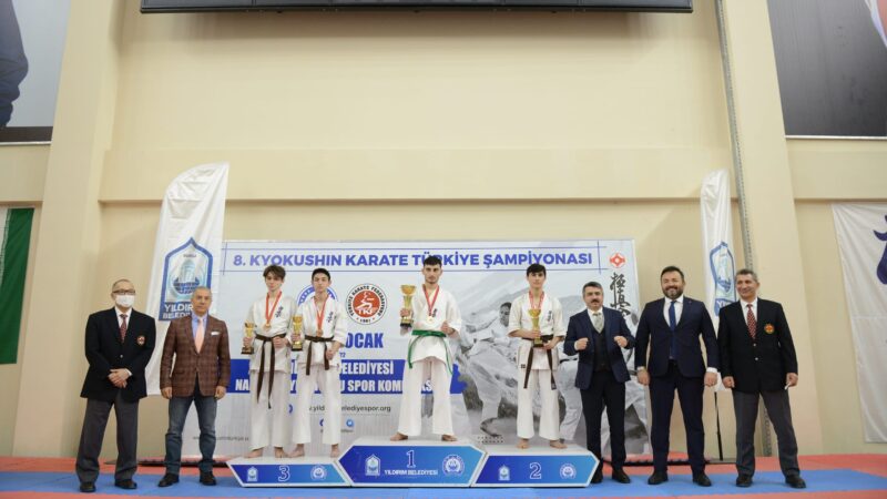 Yıldırım Belediyesi, Naim Süleymanoğlu Spor Kompleksinde düzenlenen 8. Kyokushin Stil