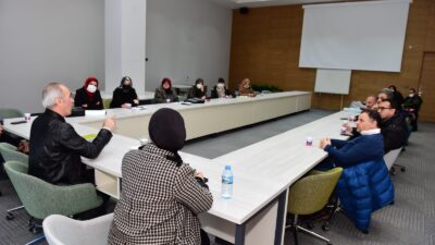 Yıldırım Belediyesi, Yazarlık Okulu'nda birbirinden farklı konukları ağırlamaya devam ediyor.