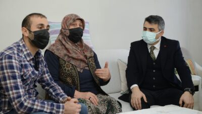 Başkan Yılmaz’dan şehit ailesine ziyaret
