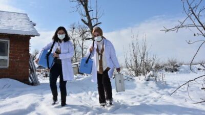 Bursa’da aşı seferberliği! Kar ve soğuk havaya rağmen…