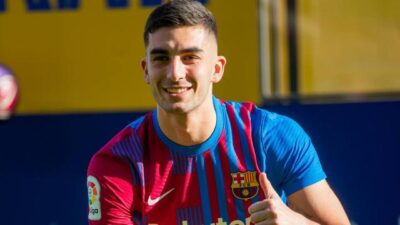 Barcelona’nın yeni transferi pozitif çıktı