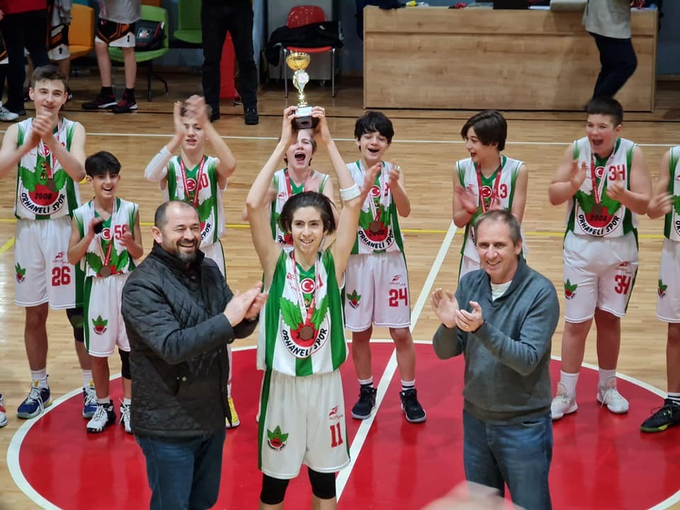 Bu ilçede 3 öğrenciden biri lisanslı sporcu