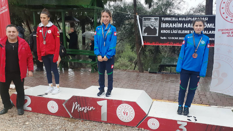 12 Ocak'ta Mersin'de gerçekleştirilen Turkcell Kulüplerarası Kros Süper Ligi Yarışmaları