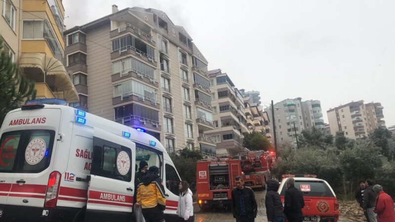 Bursa’da korkutan yangın Bursa’nın Gemlik ilçesinde bir ev alev alev yandı.