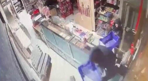 Bursa’da market hırsızlığı! Bakın 30 bin liralık ne çaldılar?