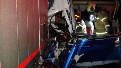 Bursa’da tır kazası! Yaralılar var…