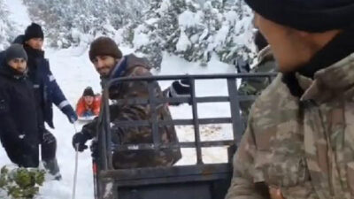 Bursa’da tehlikeli kar eğlencesi