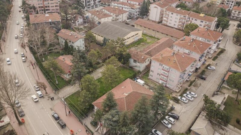 Cumhurbaşkanı Erdoğan’dan yılın ilk müjdesi Bursa’ya Cumhurbaşkanı Recep Tayyip Erdoğan, mülkiyeti Türkiye Şeker Fabrikası’na ait Yenişehir