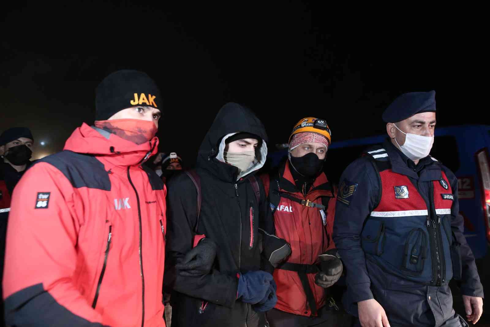 Uludağ’da kaybolan Danimarkalı genç kurtarıldı…