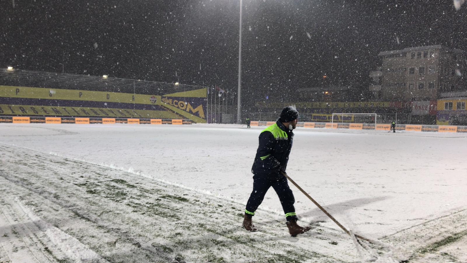 Bursaspor’un maçına kar engeli Bursaspor’un maçına kar engeli