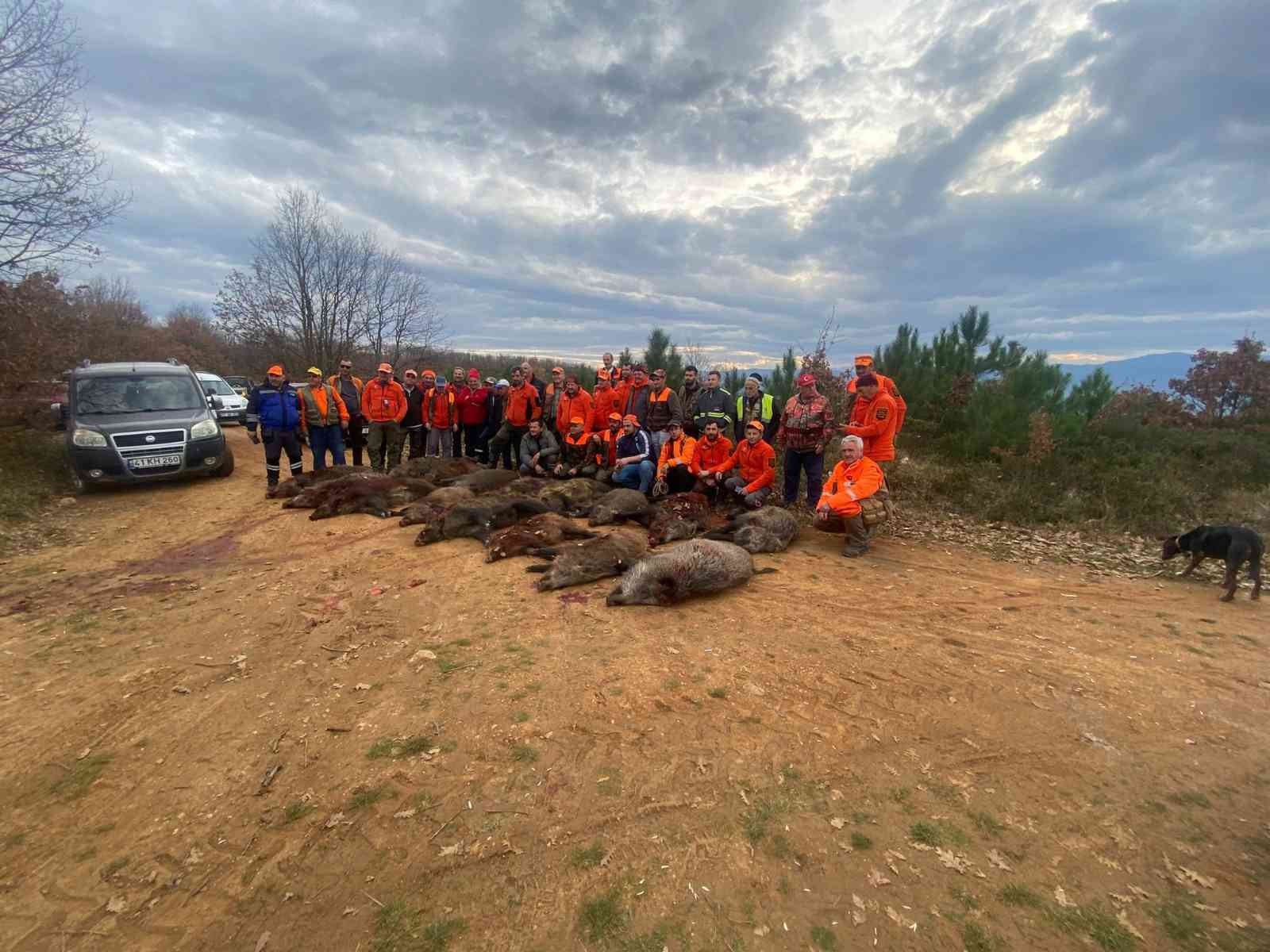 Bursa’da 33 domuz bir günde vuruldu