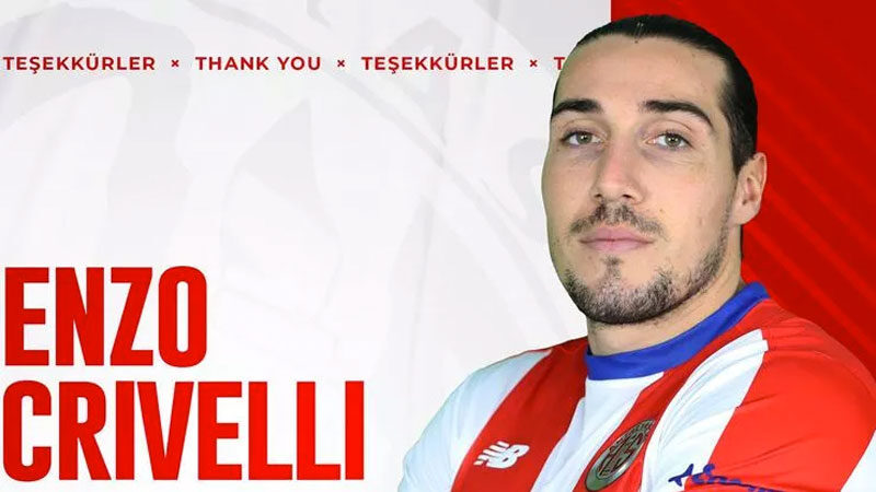 Spor Toto Süper Lig ekiplerinden Fraport TAV Antalyaspor, forvet oyuncusu