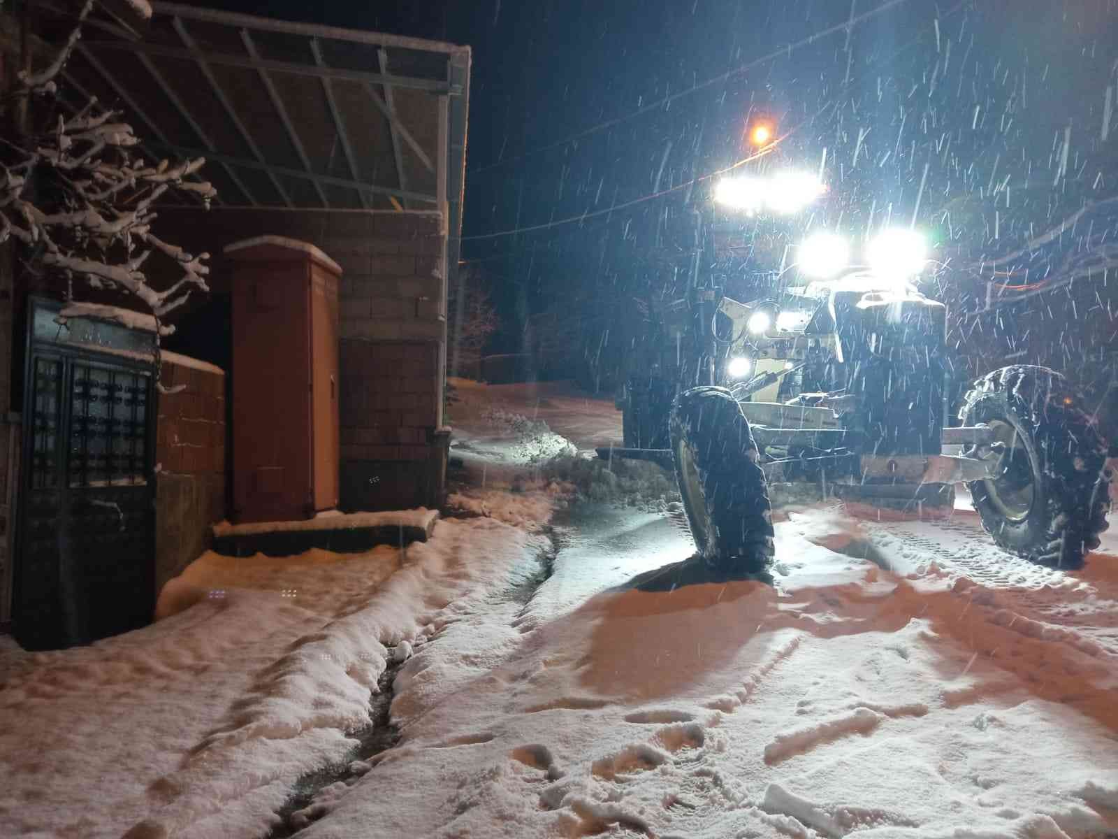 Gemlik Belediyesi’nde kar seferberliği