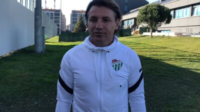 Bursaspor’dan önemli transfer açıklaması… Tamer Tuna resmen duyurdu…