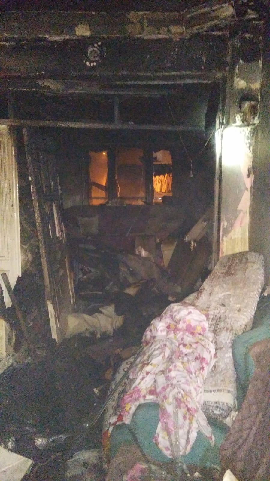 Bursa’da iki katlı evi alevler sardı Bursa’da iki katlı evi alevler sardı